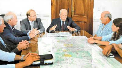 Otorgan financiamiento por más de 5 millones a siete Comunas Santafesinas