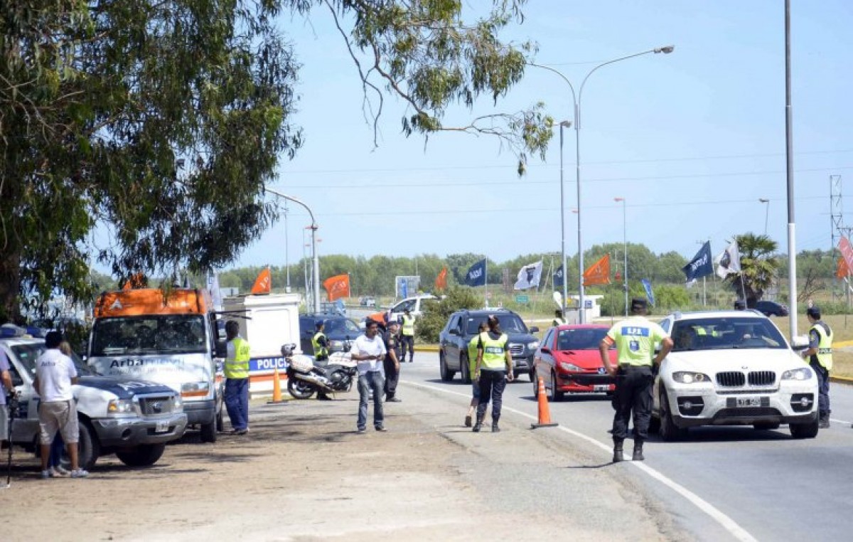 Con el uso de cámaras, Arba retuvo 12 autos de lujo con deuda