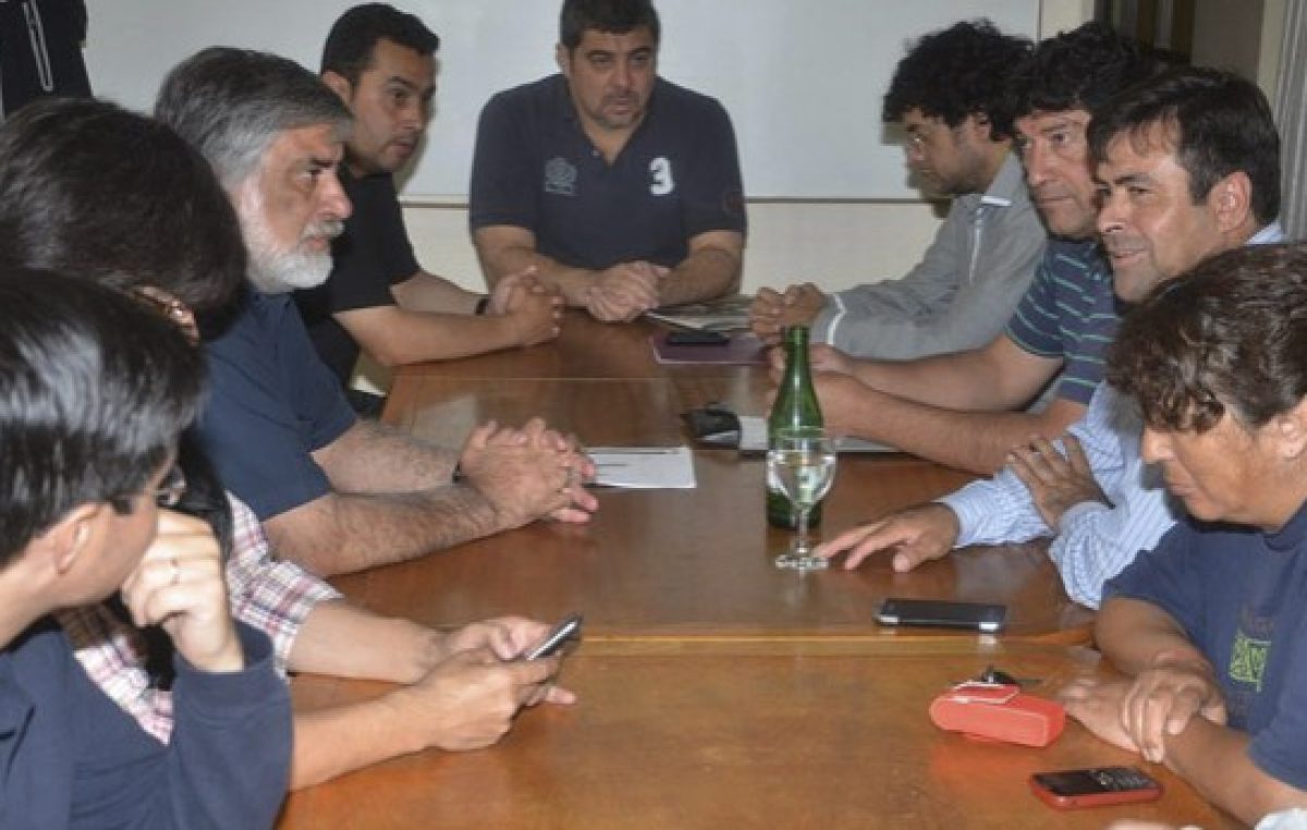 Municipales de Caleta suspendieron paro y el Intendente autorizó vacaciones