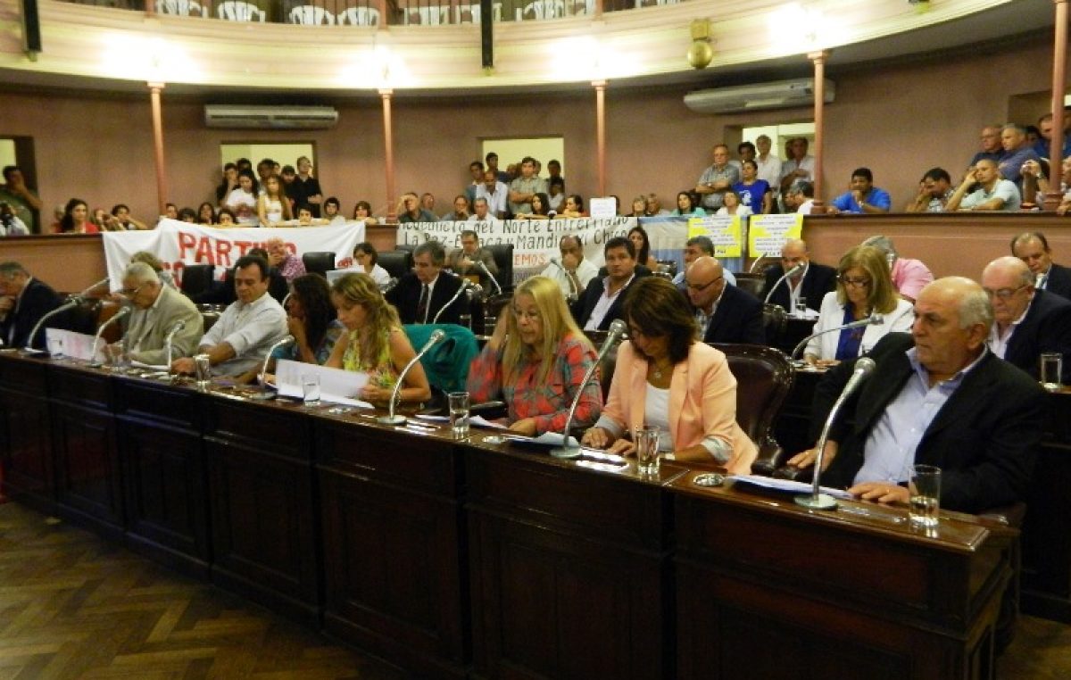 Se promulgó en Entre Ríos la ley que dispone un acuerdo con China para la construcción de dos acueductos