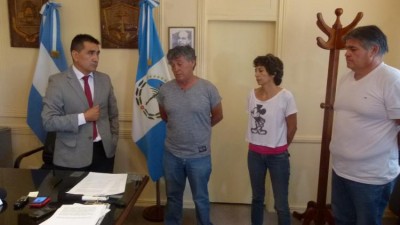 Aumento del 40% para municipales de Cutral Co