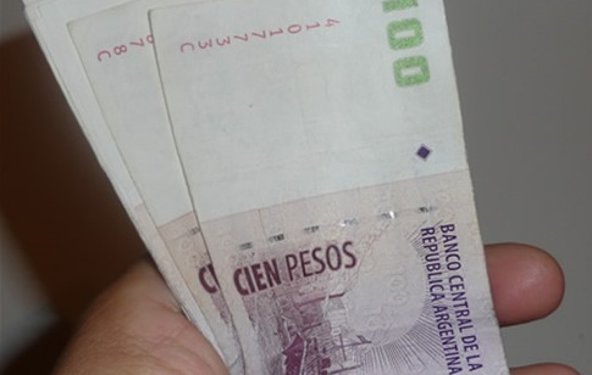Bono a los municipales de Río Cuarto: les dan $ 300 pero les quitan la caja navideña