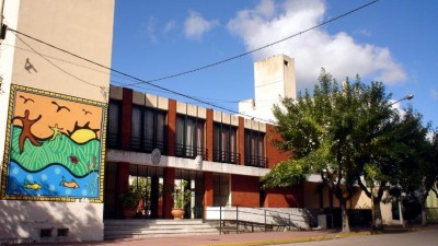 General Viamonte entregó “bono” a municipales