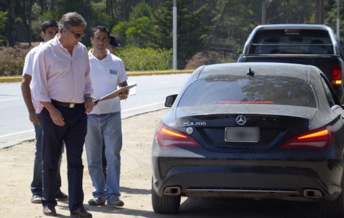 Arba recuperó $5,5 millones luego de retener 540 autos de lujo