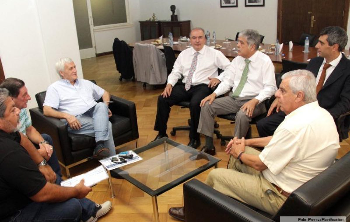 De Vido explicó a sindicalistas los alcances de los acuerdos firmados con China