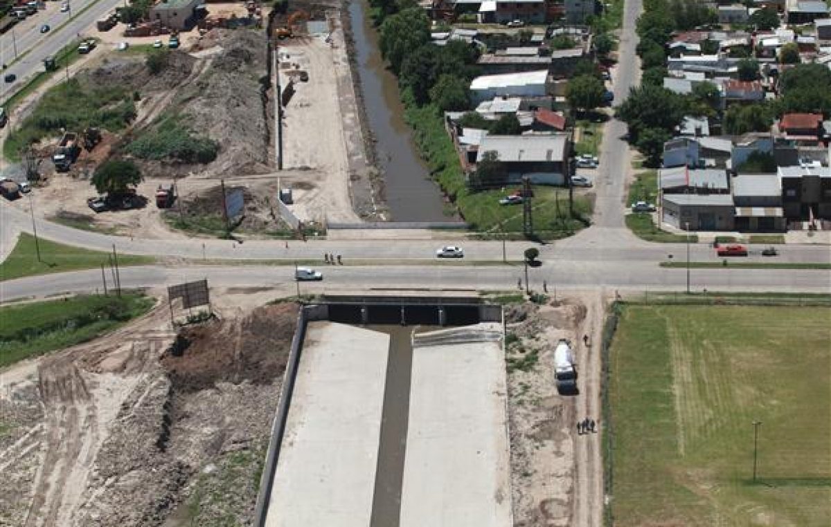Avanzan las obras hidráulicas para un mejor escurrimiento de agua en La Plata