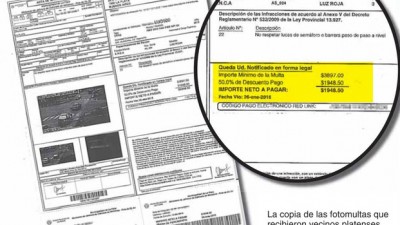 Ya llegan fotomultas de $ 4 mil por pasar con luz roja en La Plata