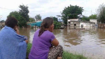 El agua arrasó con el sur de Tucumán