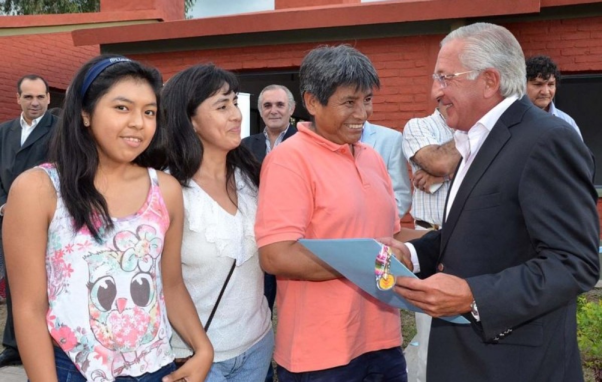Entregaron 81 viviendas en Palpalá