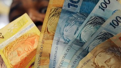 El real se devalúa: Acumula una caída de 8,5% en lo que va del año
