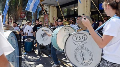 Advierten que aún no se puede aplicar en Rosario el descanso dominical