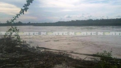 150 familias aisladas en El Sauzalito por la crecida del río Bermejo