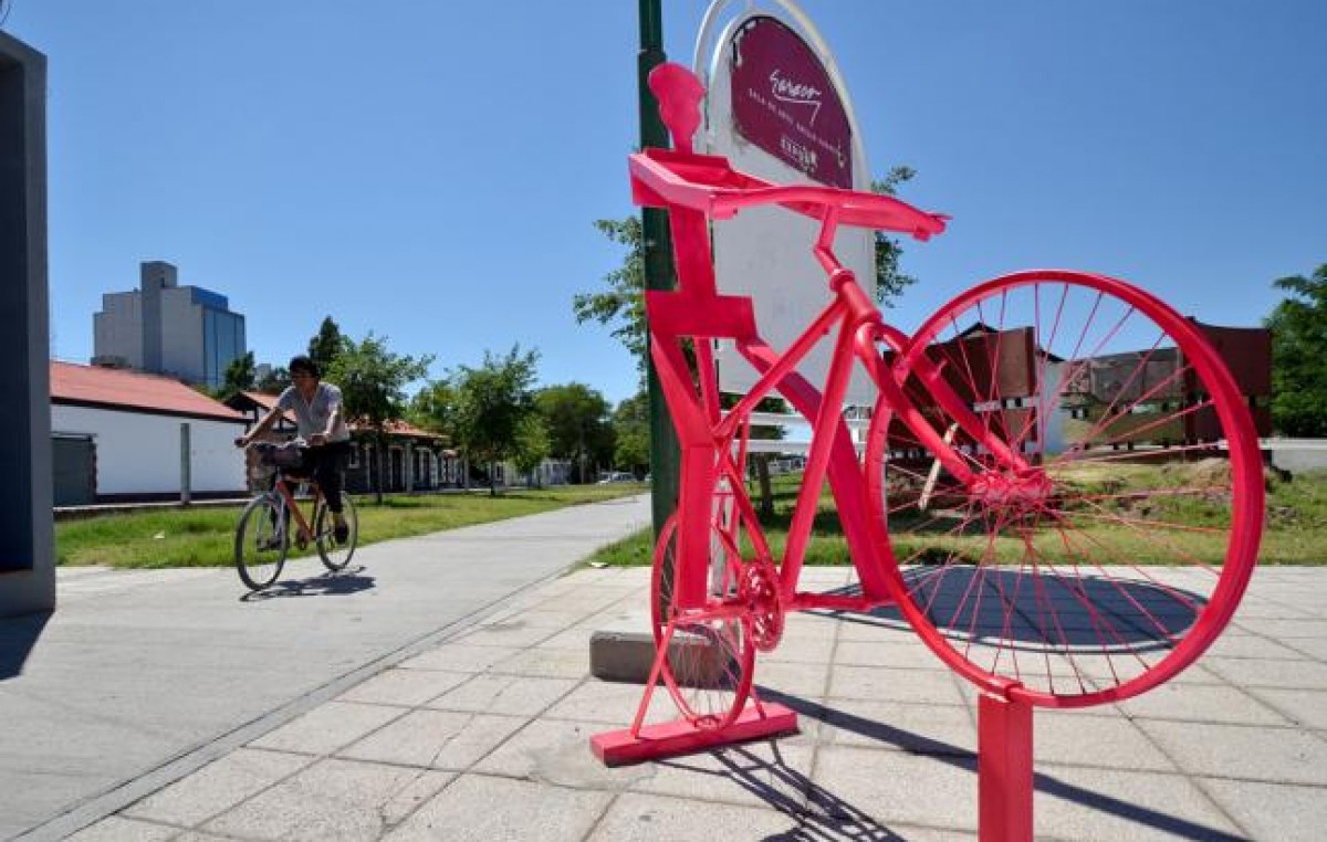 Está casi terminado el primer tramo de bicisendas en Neuquén