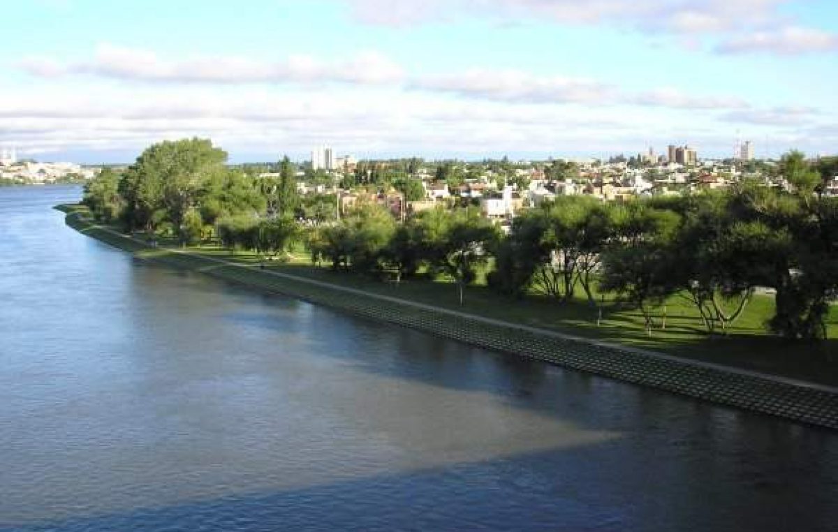 Río Negro: Se firmó contratos de obras para Viedma, Conesa y Ramos Mexía