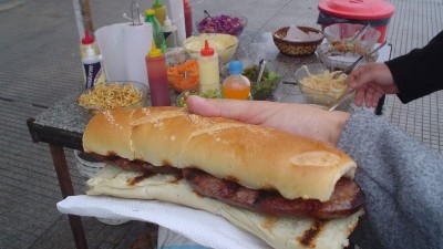Mar del Plata: Analizan proyectos para formalizar la venta de choripanes en la vía pública 