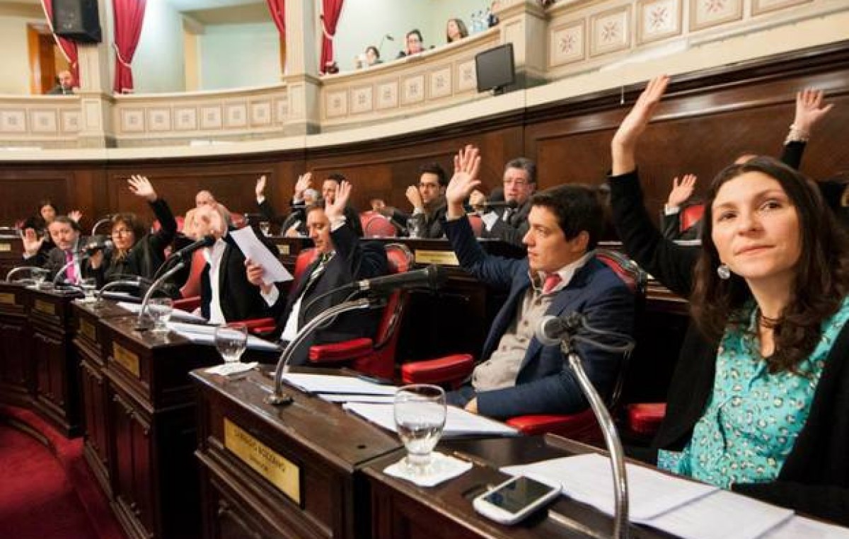 Intentan reflotar la ley de Etica Pública bonaerense