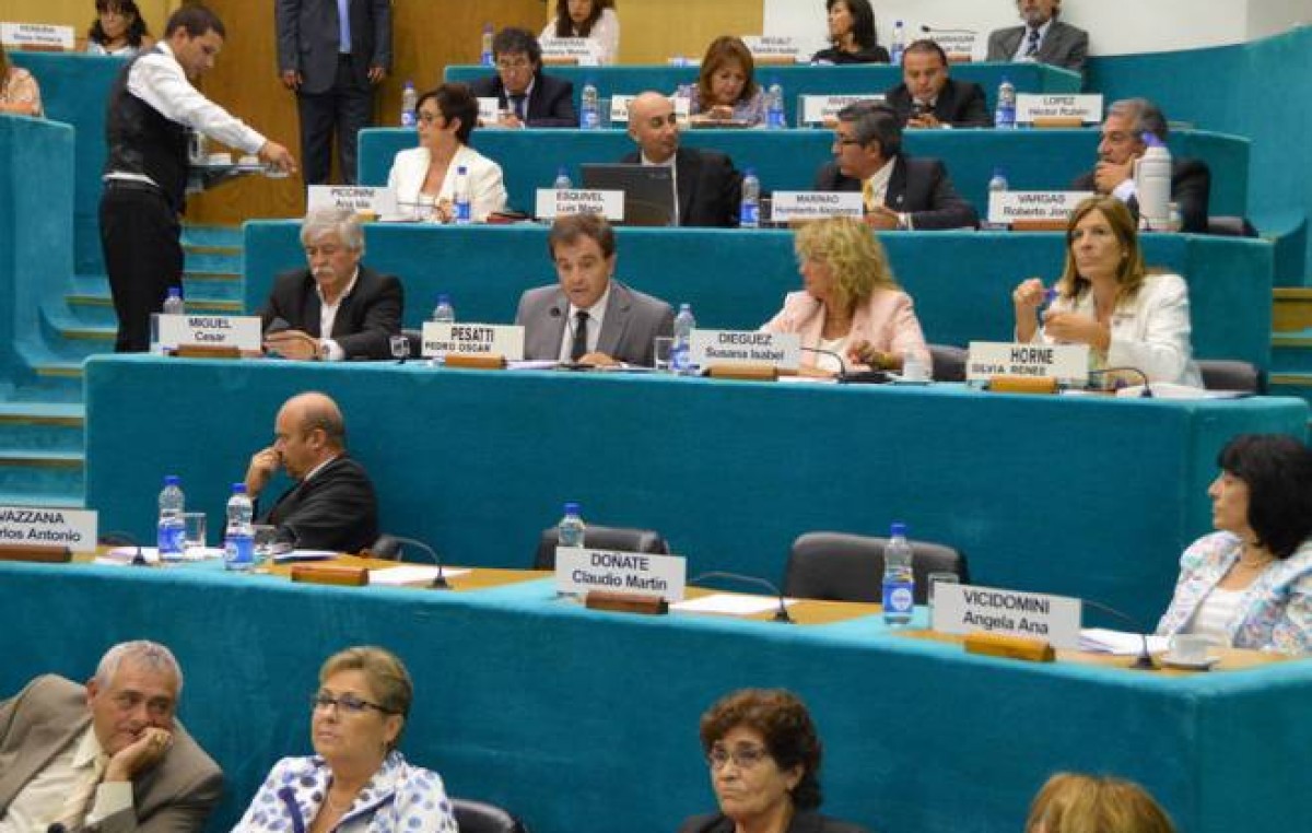 Aprueban la suspensión de las PASO en Río Negro