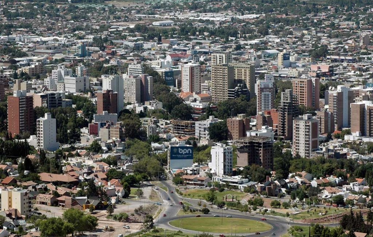 La construcción en Neuquén ya arrasó con 800 baldíos céntricos