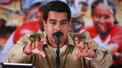 Maduro está más cerca de lograr los superpoderes