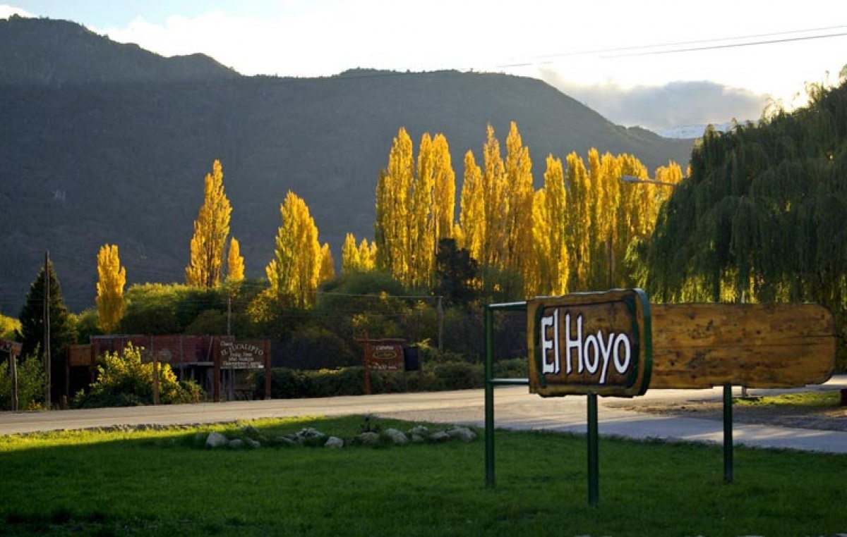 Impulsan 30% aumento para empleados de planta permanente de El Hoyo