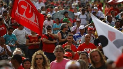 Sindicatos brasileños protestan contra proyecto de «tercerización» del empleo