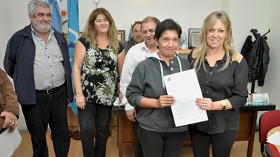 Recategorizaron a municipales de Rawson que tenían planes de empleo