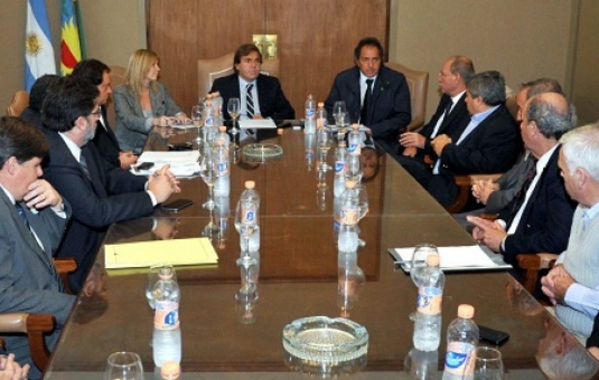 Scioli y los Intendentes radicales limaron asperezas sobre las asignaciones de fondos
