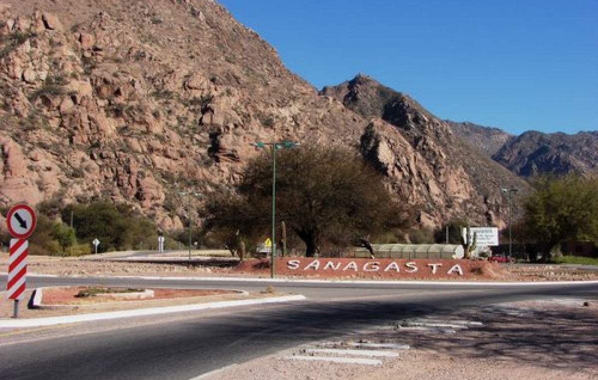 Sanagasta: “Muni en Acción” ya recorre distintos sectores mostrando productos y servicios