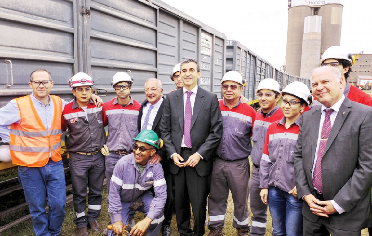 Randazzo y el Gobernador de Jujuy, por la tarjeta SUBE y el tren