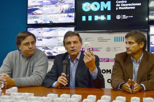 Fotos-MGP-Seguridad-Entrega-botones-antipanico-para-comercios-2-600x397