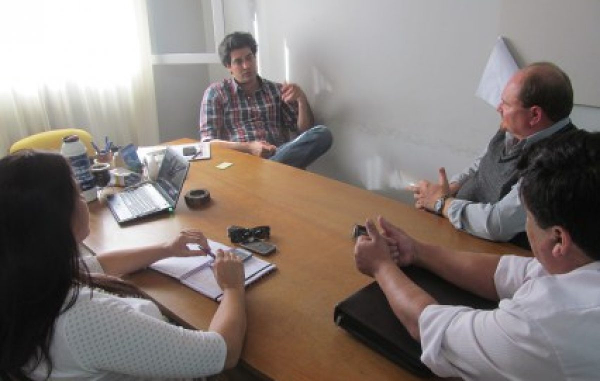 Viedma; analizan con autoridades de SOYEM la situación de los municipales