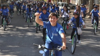 Casi 900 alumnos invadieron la ciudad de Villa Mercedes con sus nuevas bicis