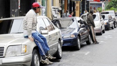 Resistencia: El Gobierno quiere que «cuidacoches» conformen una Cooperativa