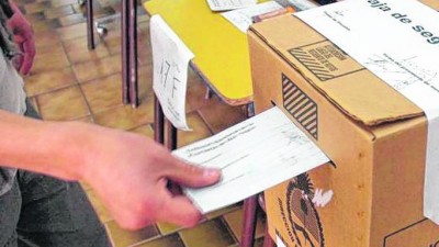 23 municipios de Río Negro votan este domingo