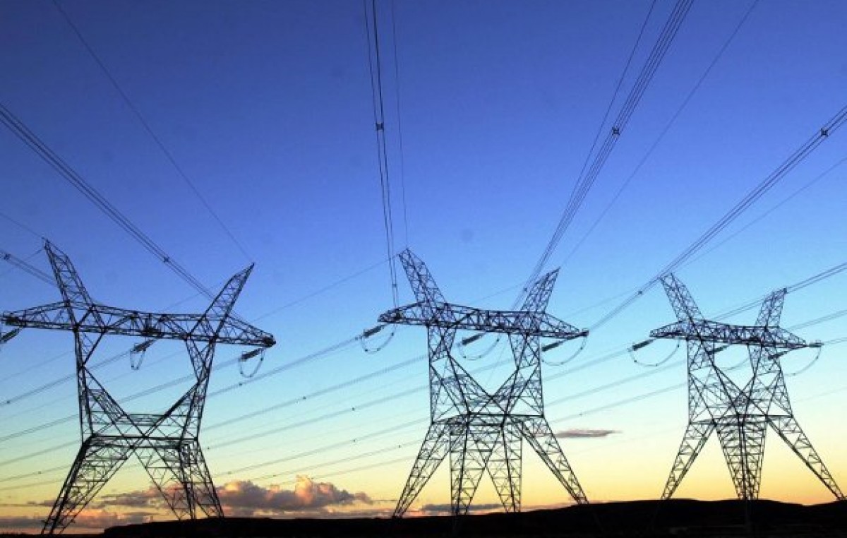 Formalizan la creación de Programa de Inclusión Eléctrica
