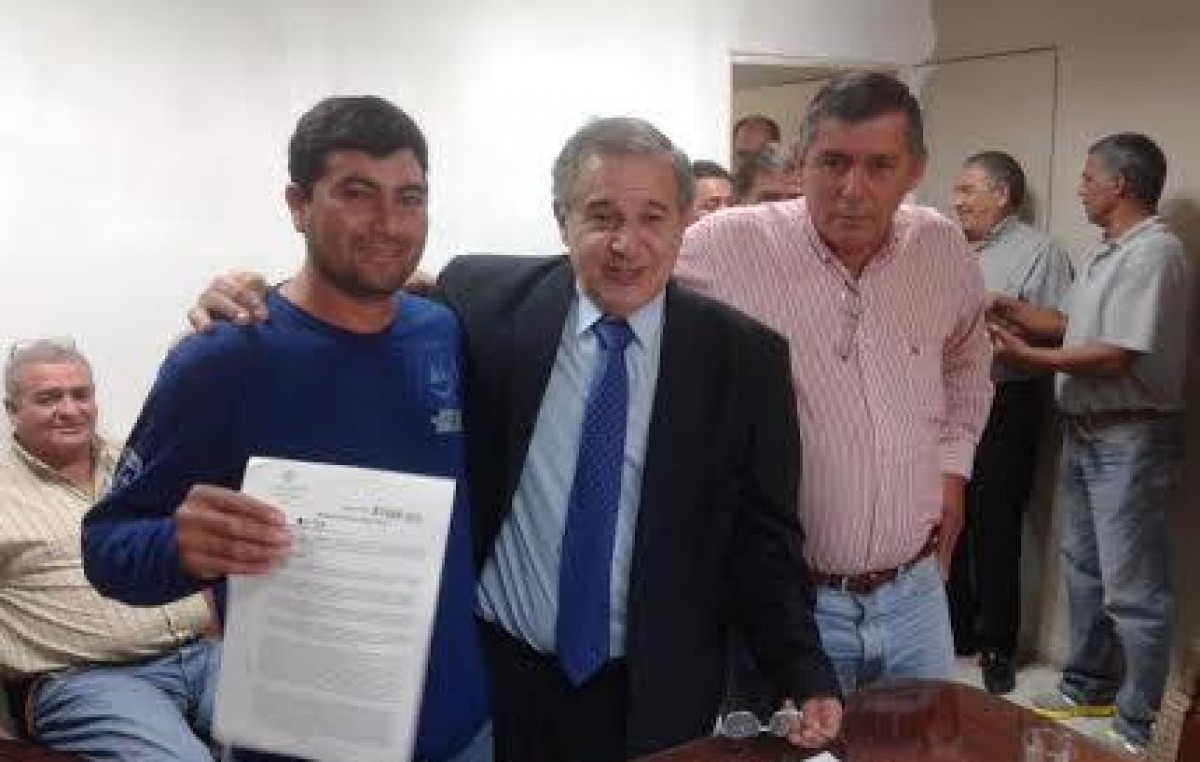 Yerba Buena: titularizaron a los trabajadores del servicio de recolección de residuos