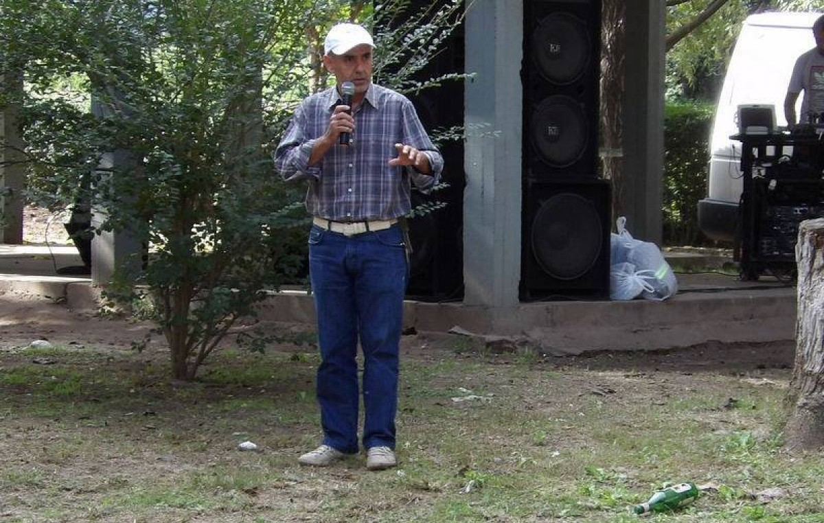 En Paclín, el Intendente anunció un aumento de $ 800
