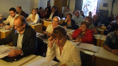 Aprobaron aumentos en la escala salarial de los médicos municipales de Echeverría.