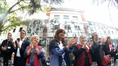 “Hoy aquí hay una victoria de la vida sobre la muerte, de la patria sobre la antipatria”