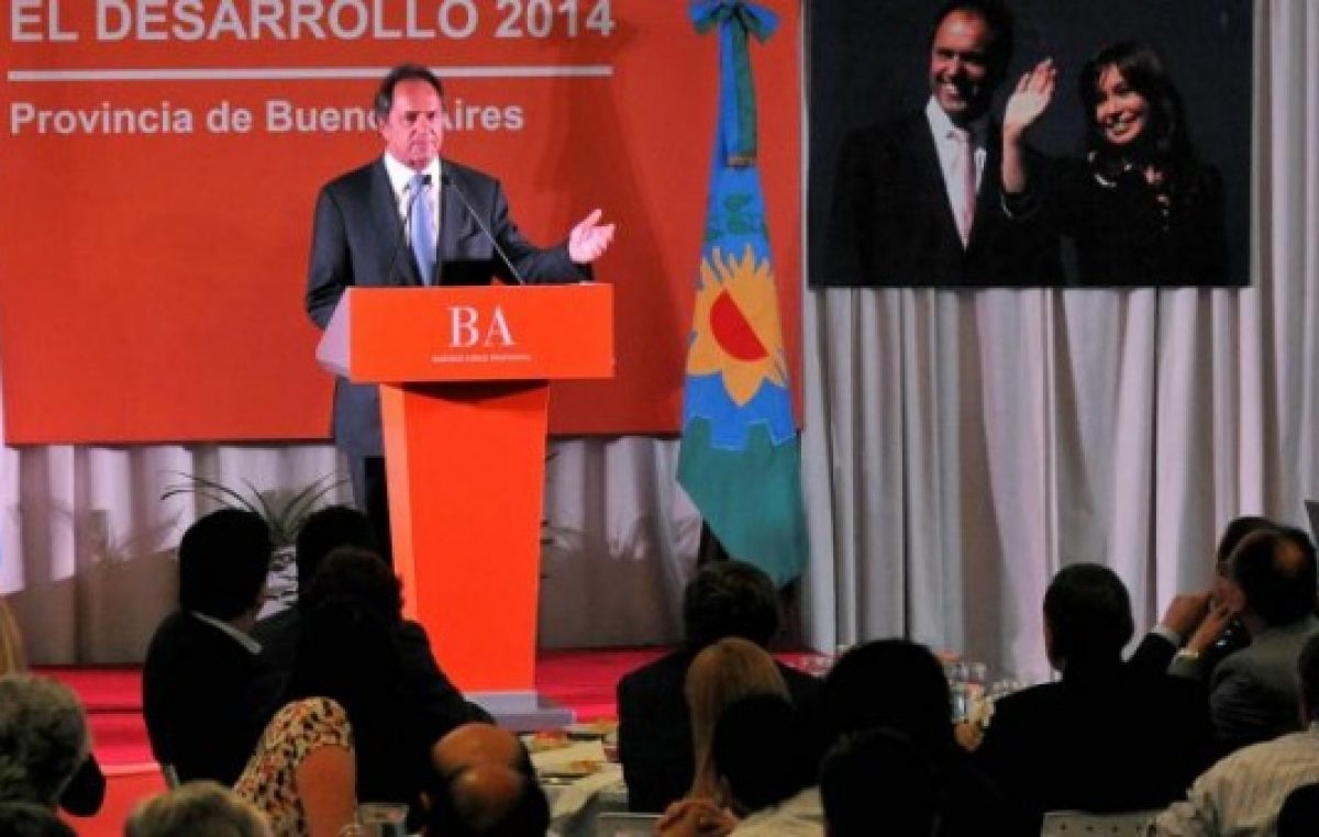Scioli alista una gran cumbre con 500 concejales, ministros e intendentes