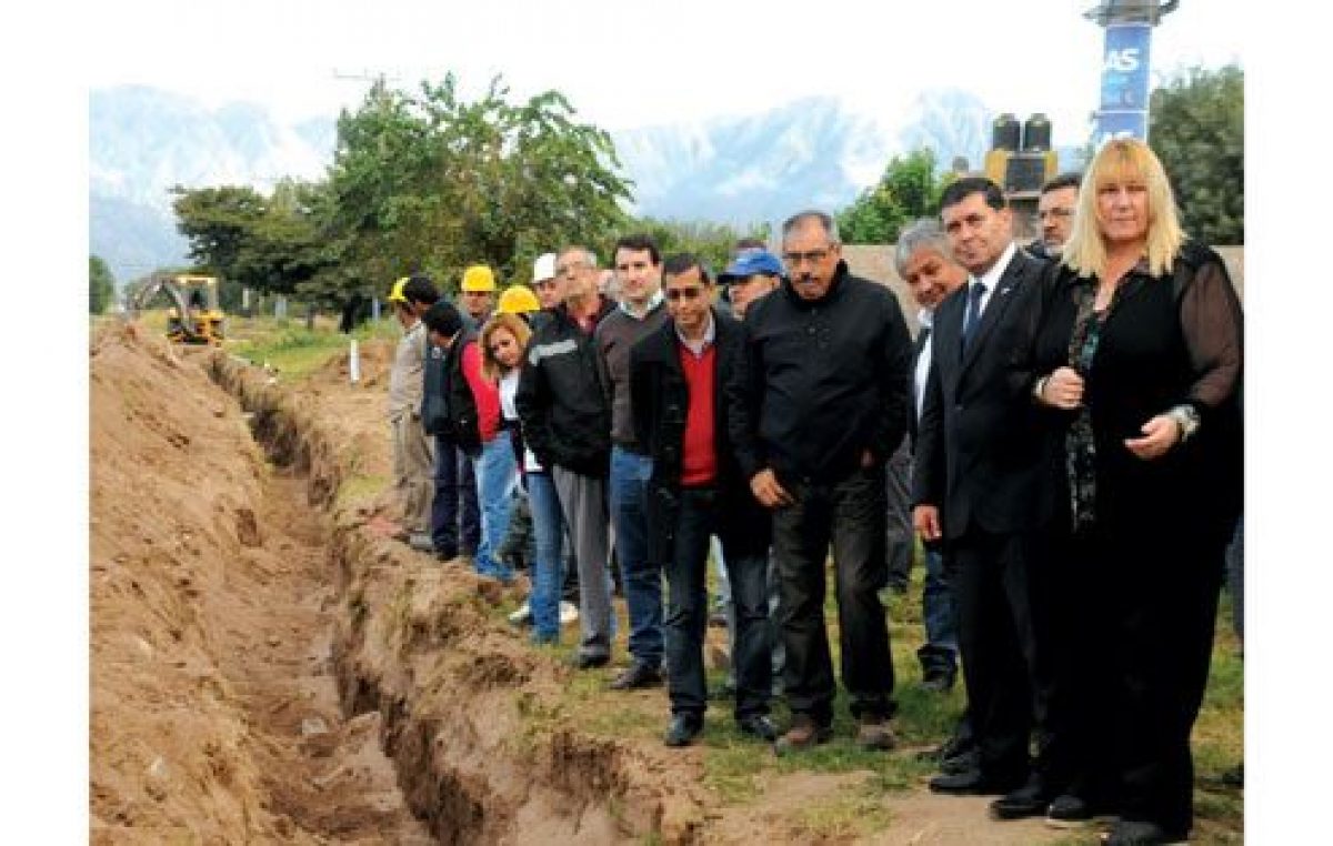 La Rioja: Invierten más de 8 millones en la red de agua del San Andrés
