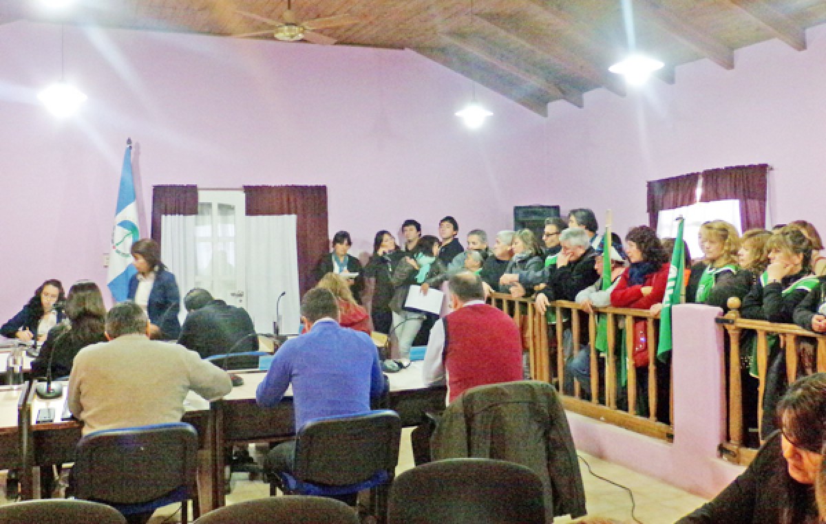 Concejales vs. Intendente de Plottier por el aumento a los municipales