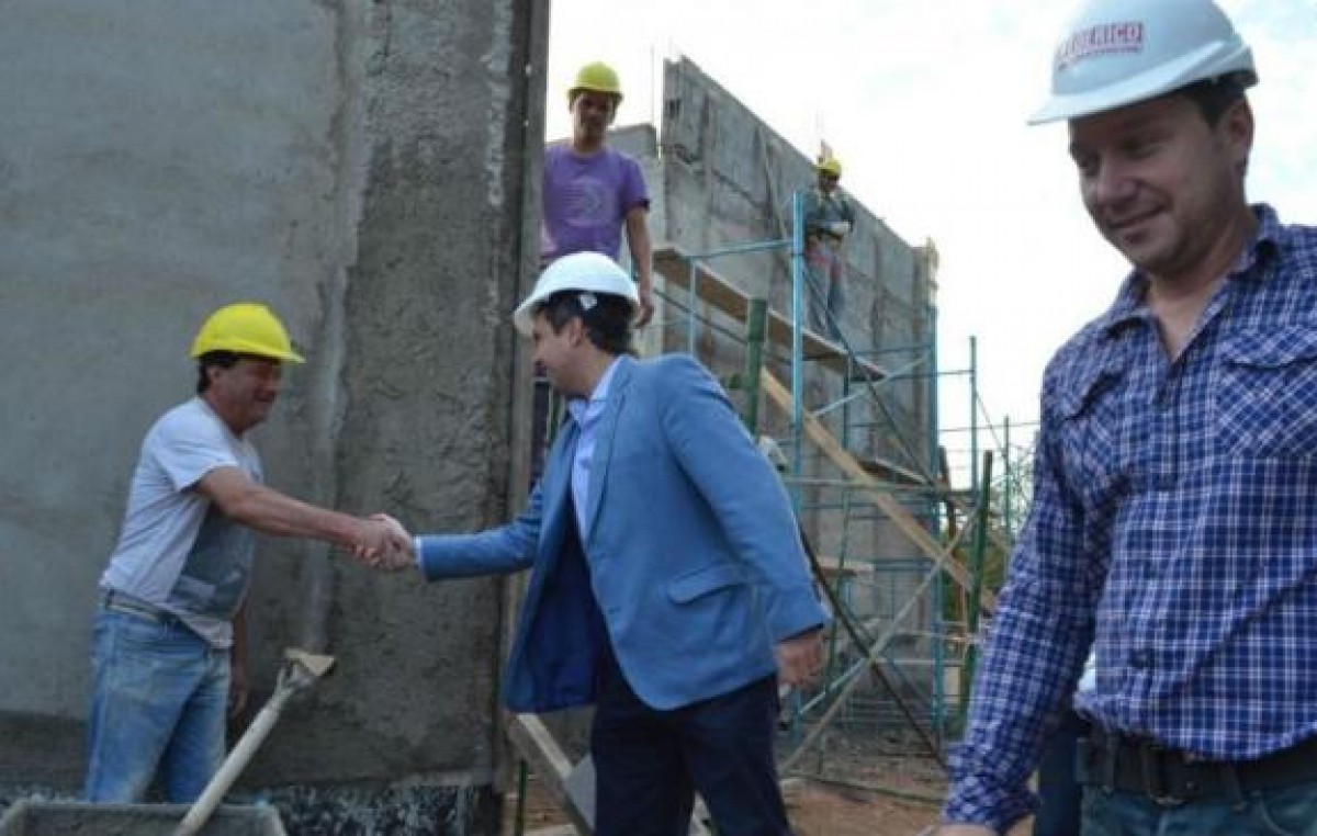 El Intendente de Córdoba no ingresará a nadie sin concurso