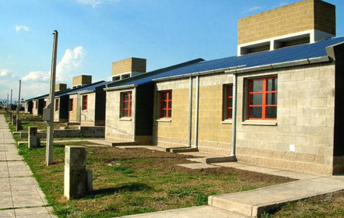 Chubut: Nación incrementará los recursos para construir casas mediante cooperativas