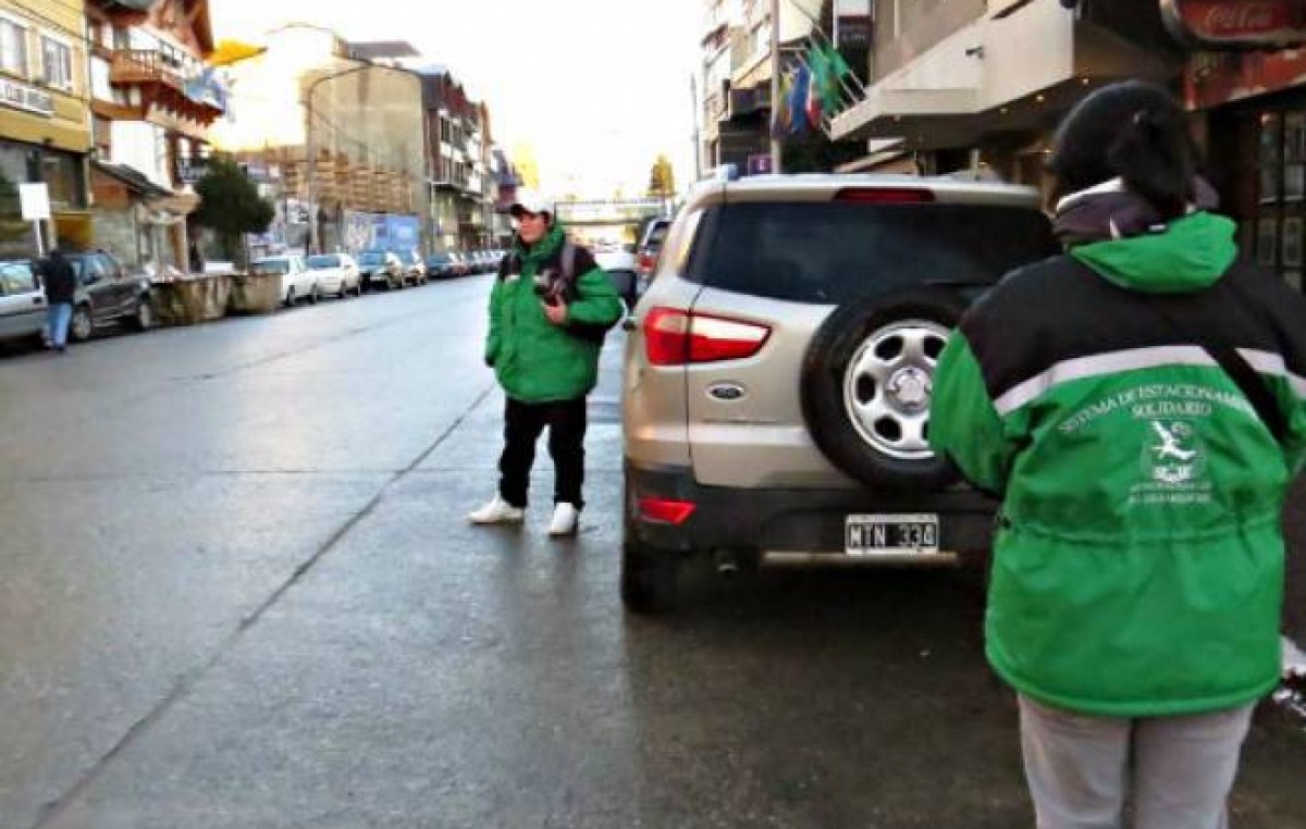 Bariloche sube 100% el estacionamiento medido