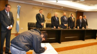 Acuerdan el inicio de 1571 viviendas y la compra de 40 millones de ladrillos en Formosa