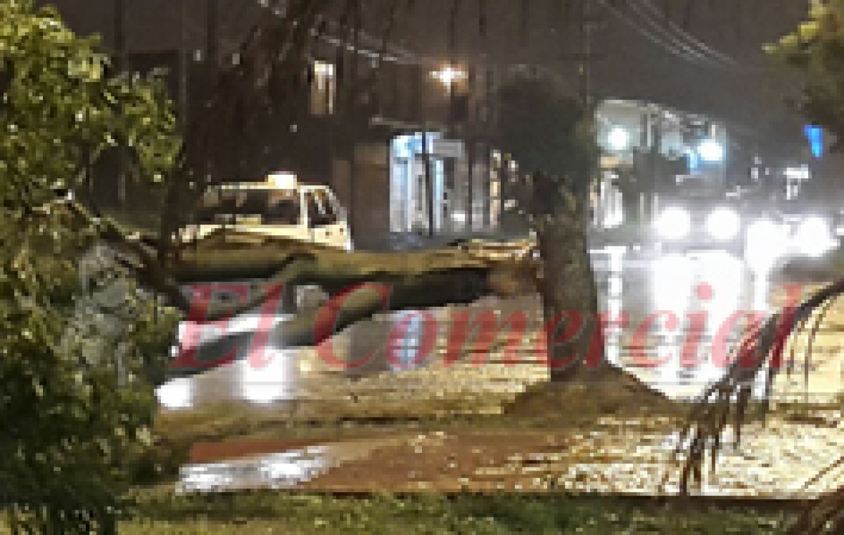 Fuerte tormenta produjo grandes daños materiales en Formosa
