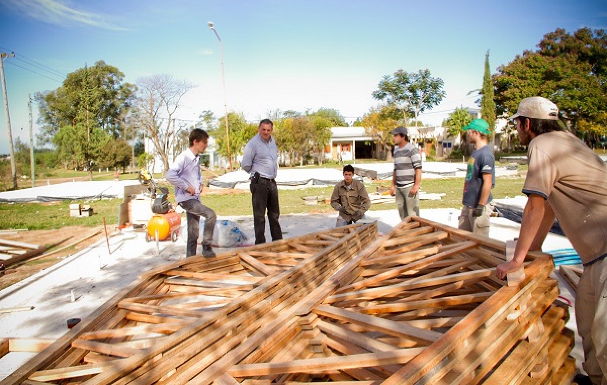 Se construyen las primeras viviendas de madera en Entre Ríos