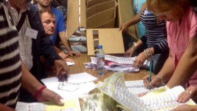 El Tribunal Electoral de Santa Fe escrutó más de 4.000 mesas