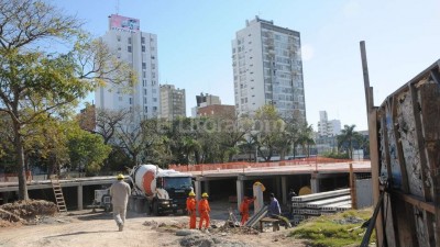 La obra de cocheras del parque Alberdi en Santa Fe tiene un avance del 50%